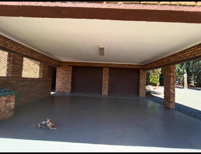 3 BEDROOM HOUSE FOR SALE IN BLUE SADDLE RANCHES